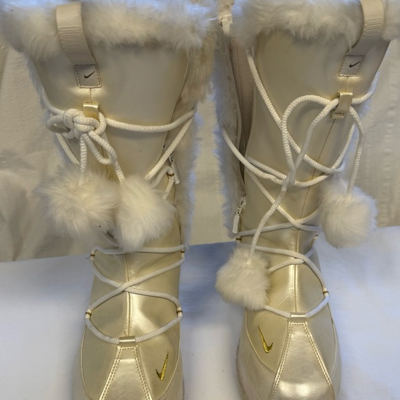 Nike Rare vintage snow boots women’s 8.5 Glacier White - Picture 2 of 9